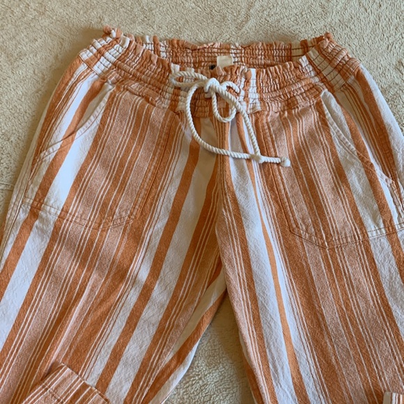 Women’s Roxy Drawstring Pants - Picture 2 of 6